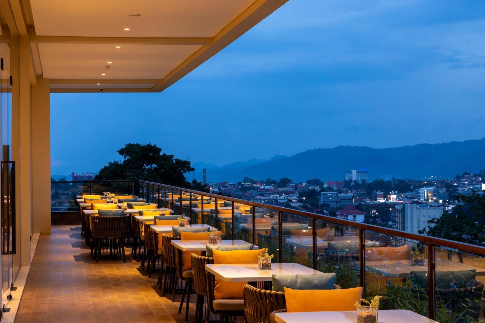 Holiday Inn Lampung Bukit Randu By Ihg Bandar Lampung Eksteriør bilde